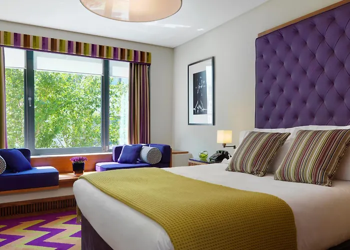 Best 4-Star Hotels in Dublin City Center